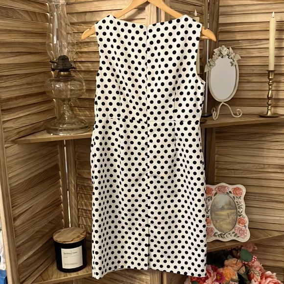 Adrianna Papell Black and White Ruched Wrap  Knee Length Dress sz 6P - Picture 5 of 5